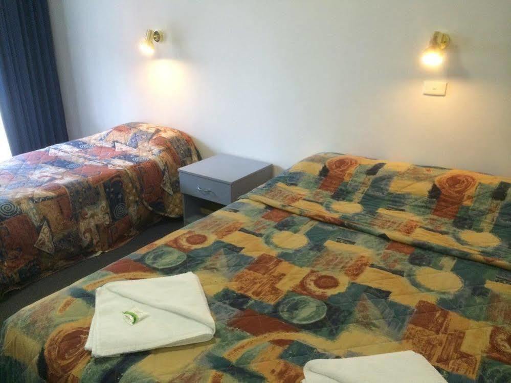 Colac Central Motel מראה חיצוני תמונה